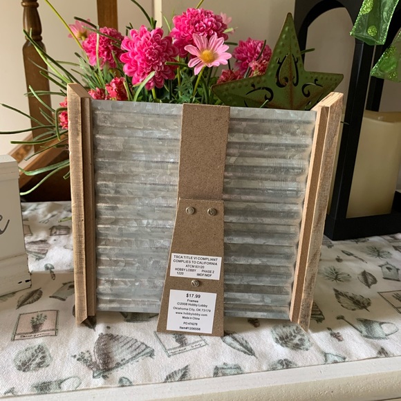 Hobby Lobby Accents Hobby Lobby Rustic Washboard Burlap Bow Clip